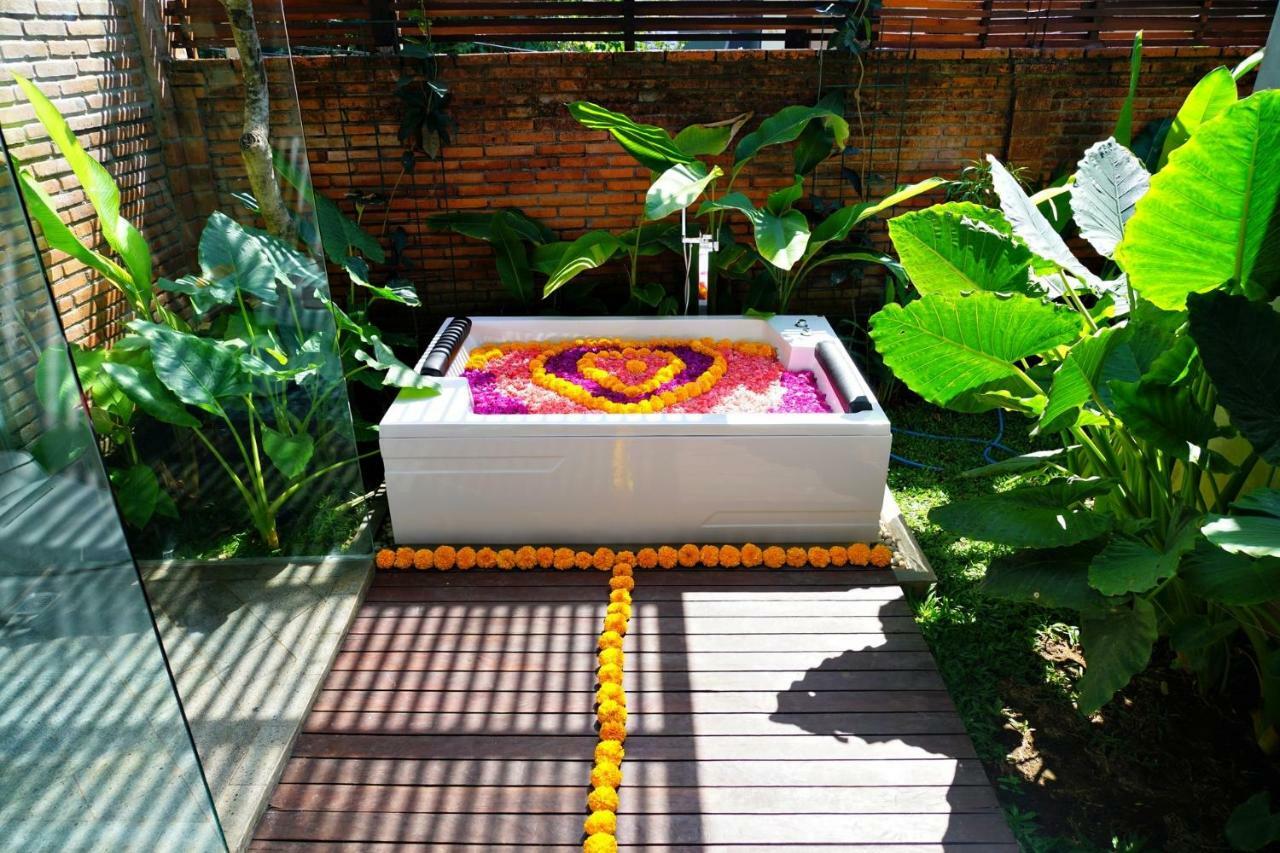 Delodtunduh Villa 2 Ubud  Exterior photo