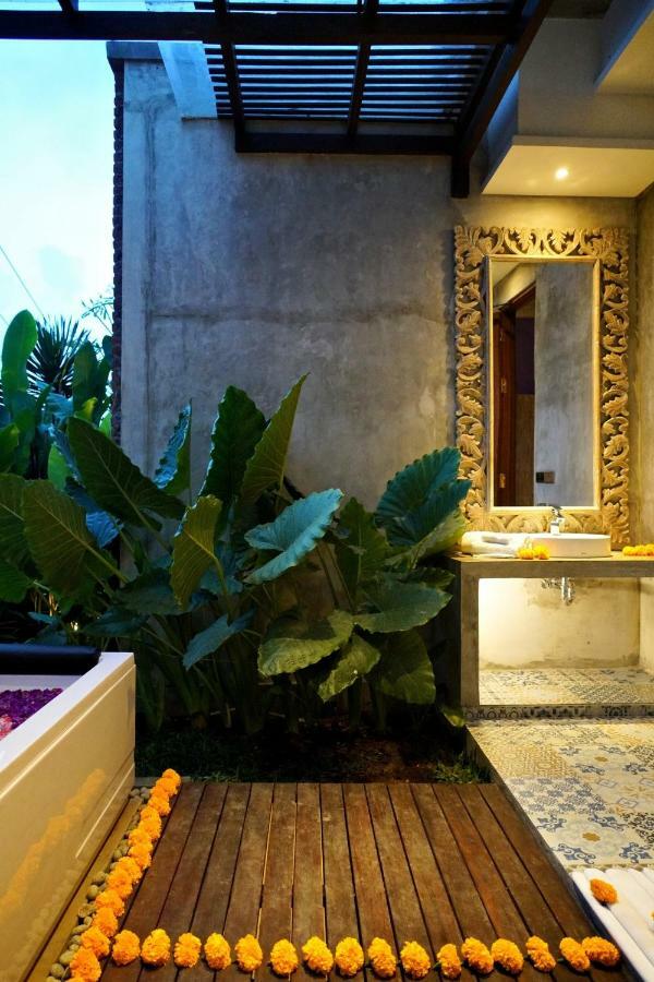 Delodtunduh Villa 2 Ubud  Exterior photo